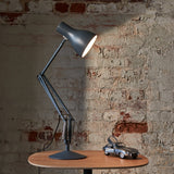 Type 75 Desk Lamp