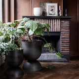Hourglass Pot