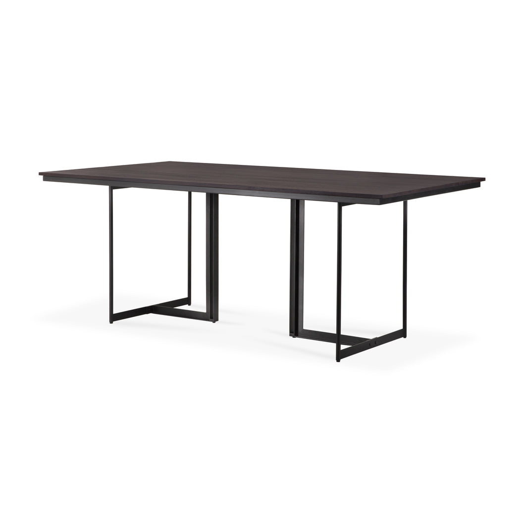 Tacet Dining Table