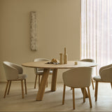 Unda Dining Table