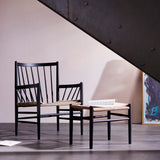 J82 Lounge Chair – Beech