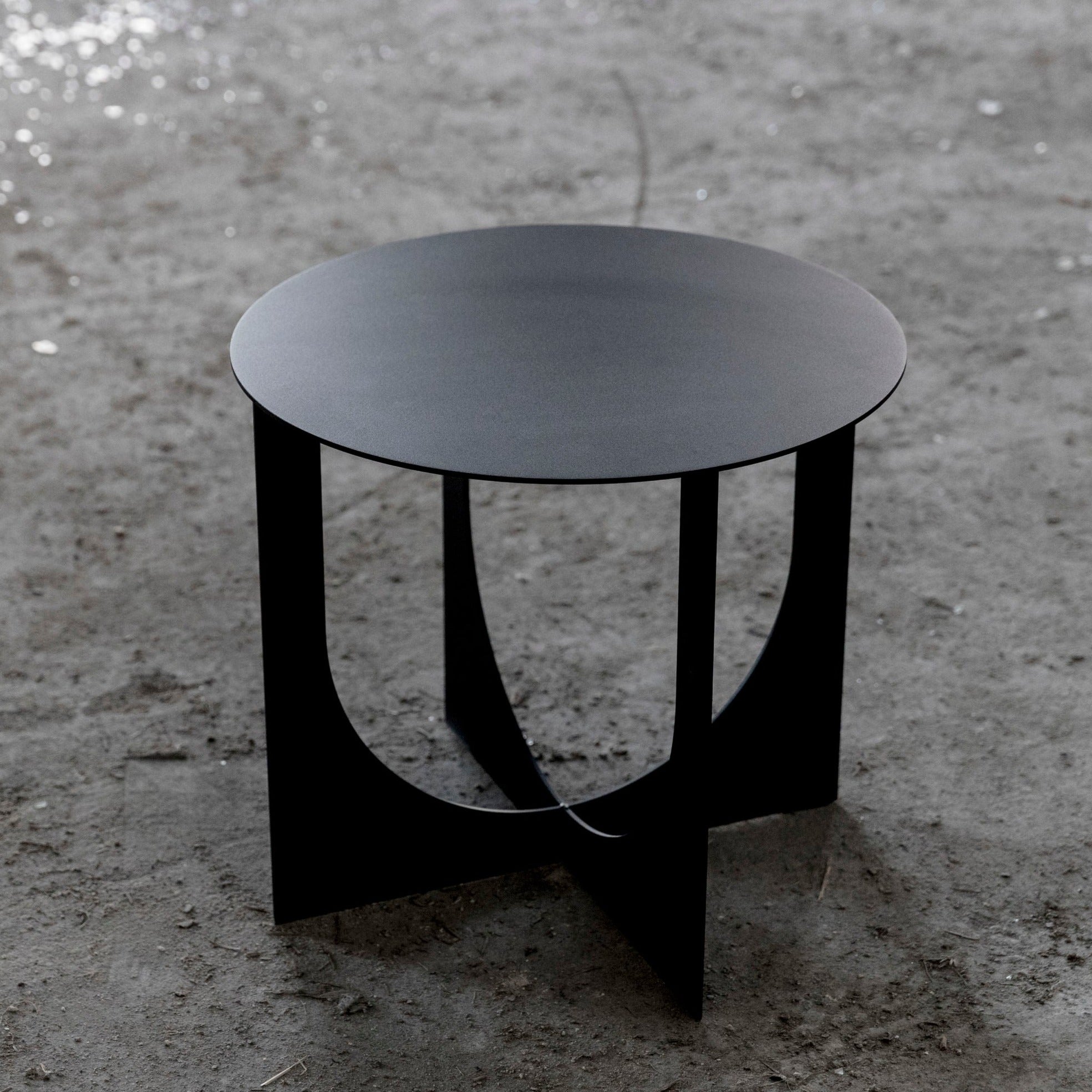 Inverse V1 Table – Stylegarage