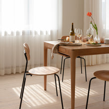 Load image into Gallery viewer, Heart&#39;n&#39;Soul Extendable Dining Table