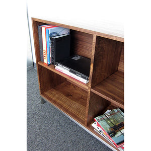 Case Bookshelf