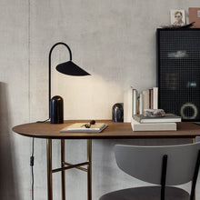 Load image into Gallery viewer, Arum Table Lamp