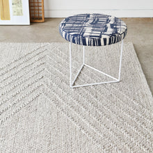 Load image into Gallery viewer, Avro Rug – Oatmeal