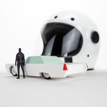 Load image into Gallery viewer, Candylab White Beast